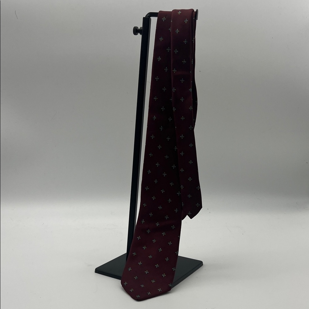 Classic Maroon Patterned Men's Tie